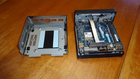 Barebone BRIX what is inside